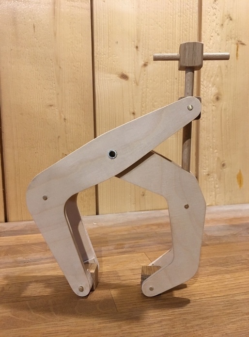 Un petit serre joint en bois pour Frank Howarth