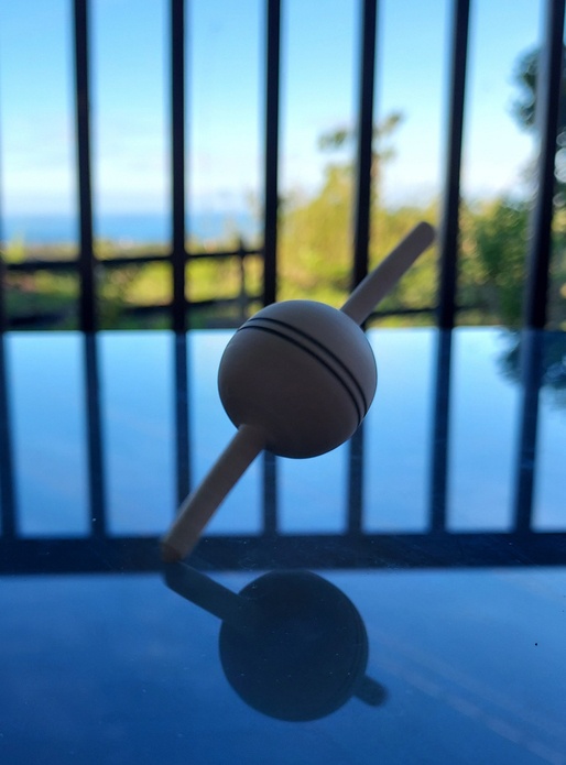 Toupie en apesanteur