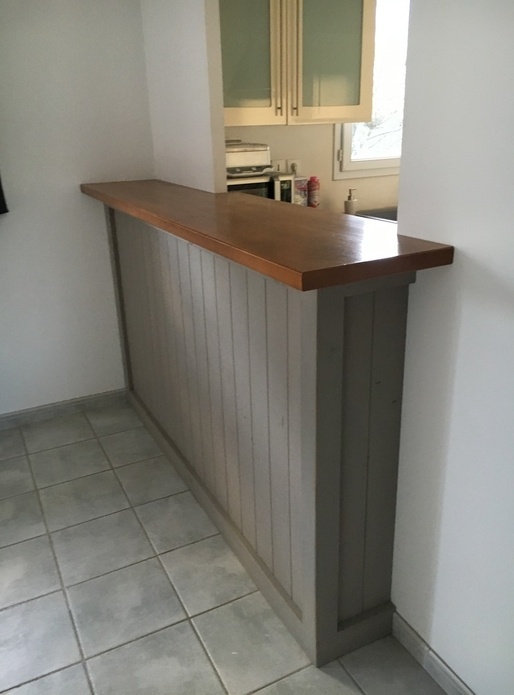 Un bar...     ok.. je suis débutant.