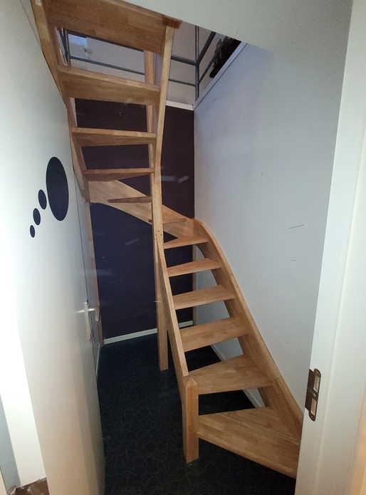 Escalier 2 quarts tournants en hévéa