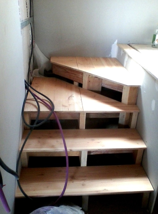 Quatre marches quart tournant