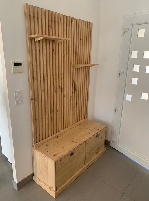 Meuble à chaussures pour entrée de maison