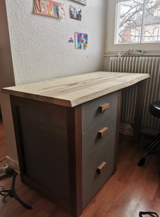 Bureau pour jeune fille