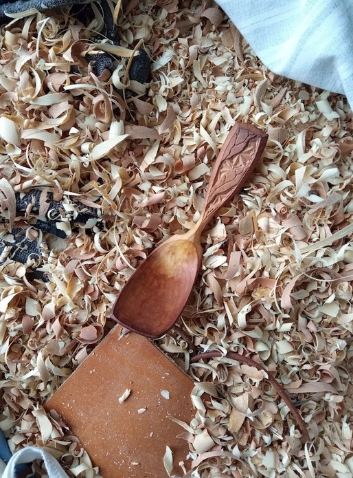 Cuillère en pommier de 30 ans