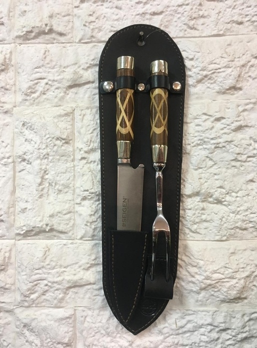 Un autre jeu d'"asado". (grillade)