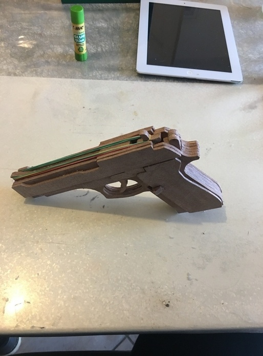 Pistolet à élastique
