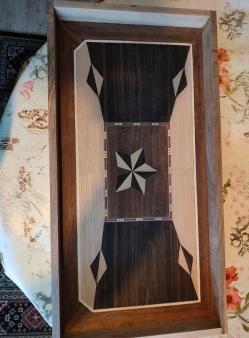 Petite marqueterie font de tiroir