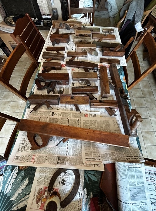 Lot de 26 rabots ancients