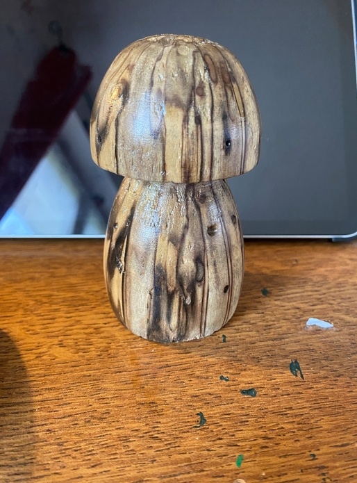 Champignon en bois ouvre bouteille