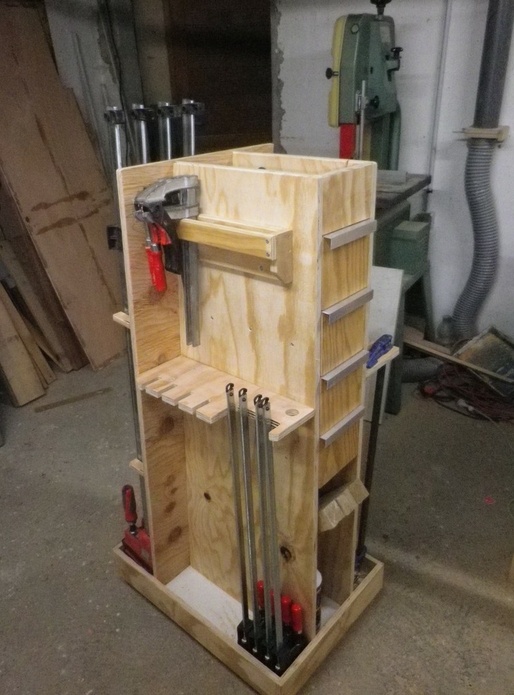 Chariot à serres joints