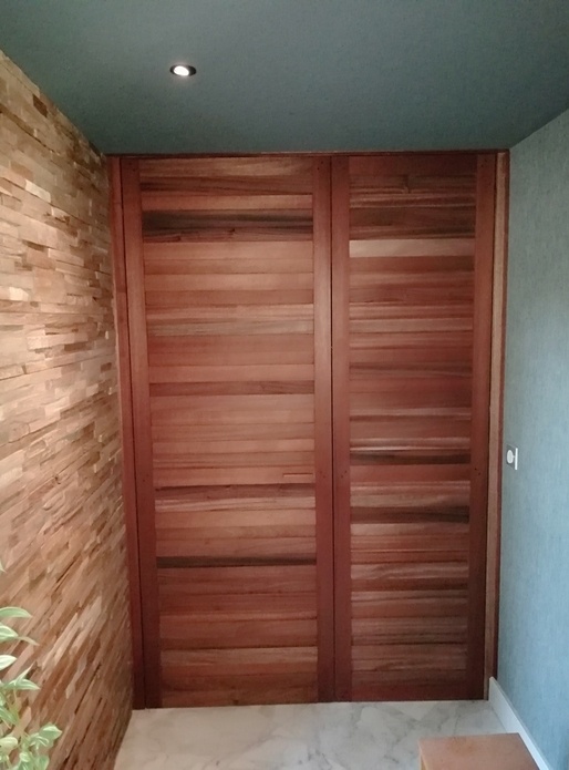 Portes en acajou