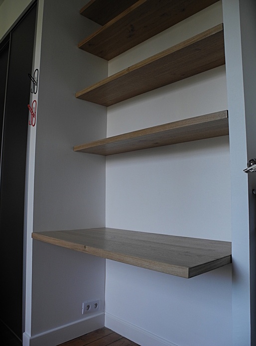 Fixation invisible d'étagères