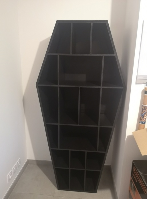 Un meuble de rangement pour tricot / pelote / libre un peu particulier
