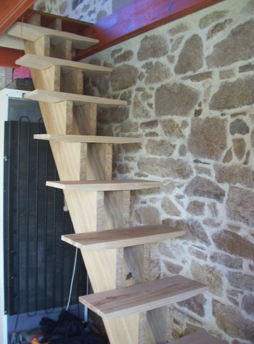 Escalier droit double limon central