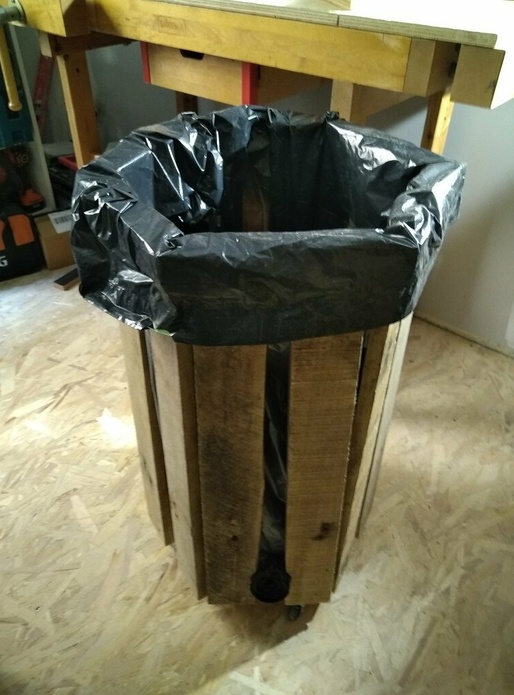 Poubelle d'atelier en bois de p...