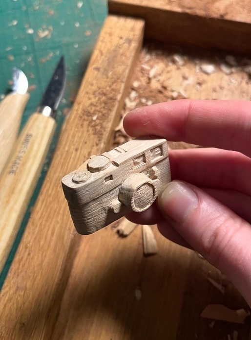 Leica miniature en bois