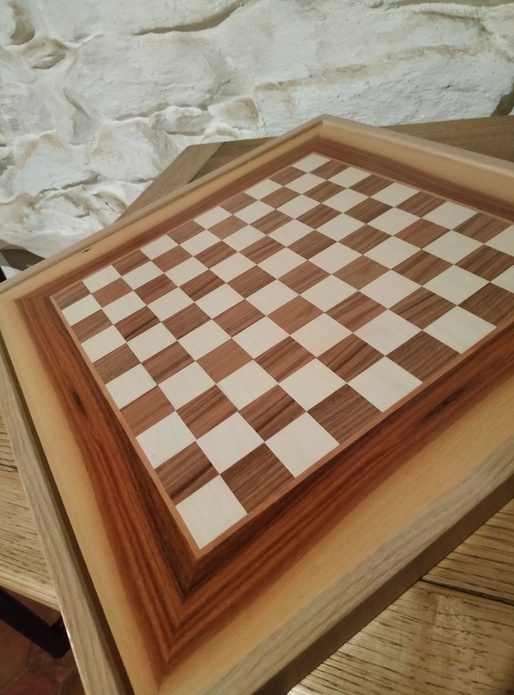 Damier, exercice de frisage