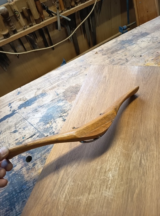 Wastringue galbée