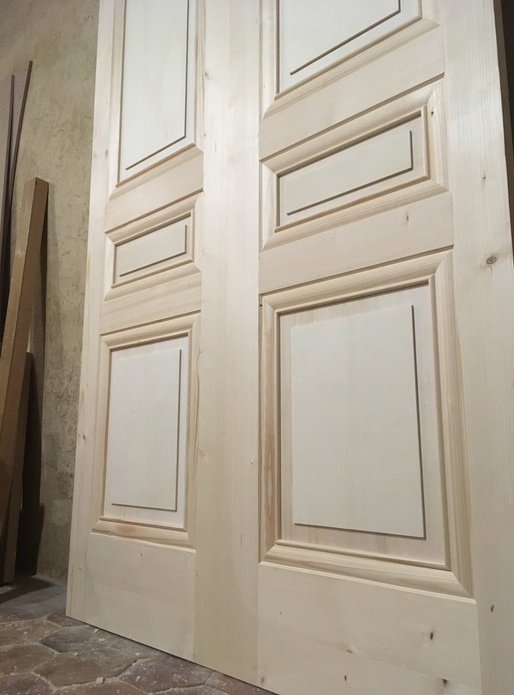 Grandes portes de placard - Et petite astuce de faux ravancement de moulure