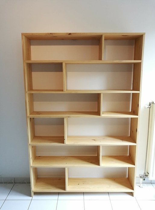 Bibliothèque en pin