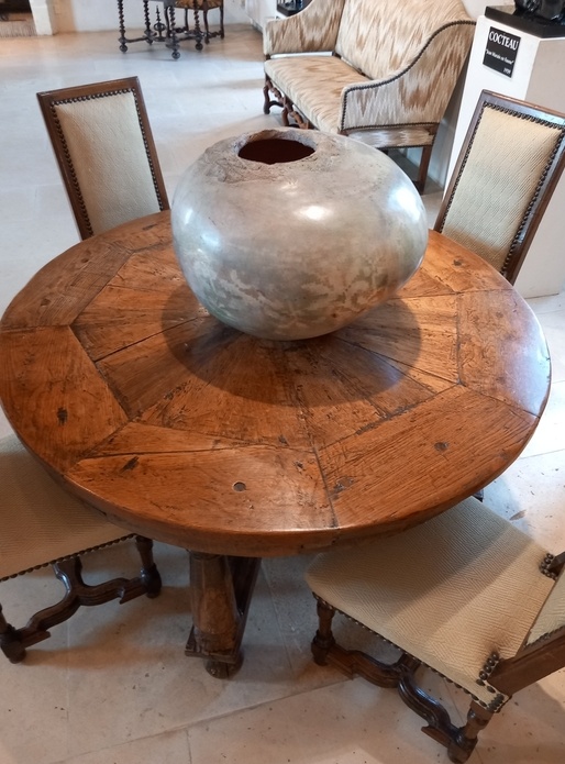 Table et "contenant"