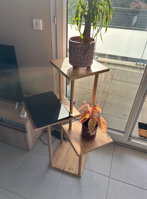 Étagère multi niveaux