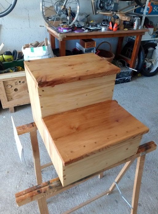 Tour Montessori (style escalier)