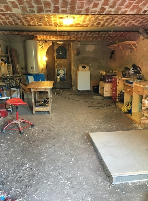 Atelier dans une cave