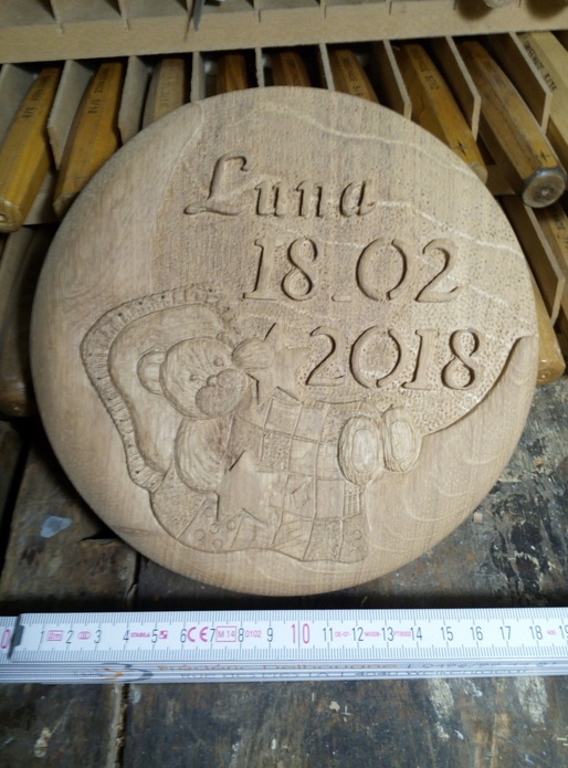 Petit cadeau. inspiré d un plâtre de Patrick Damiaens.