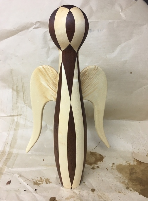 Un ange quille passe