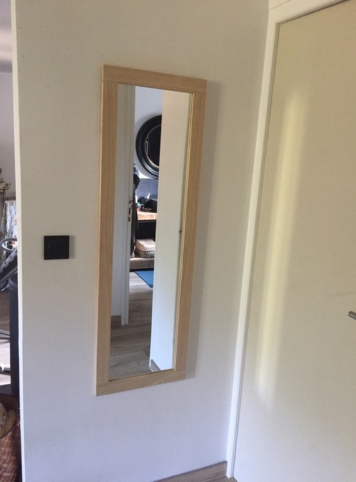 Un miroir tout simple en châtaigner