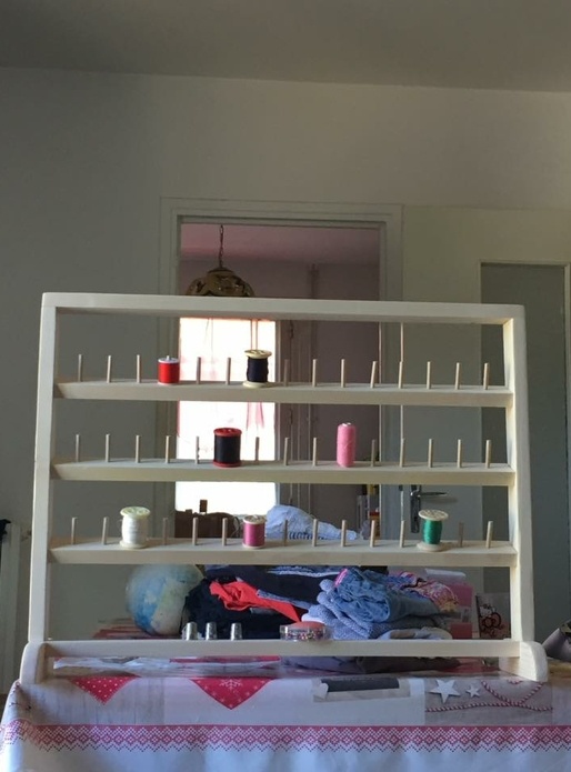 Porte bobine pour couturiére