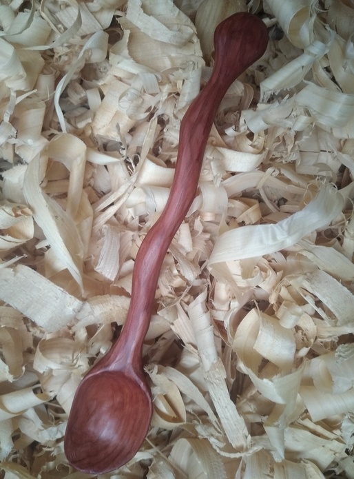 Cuillères en séquoia