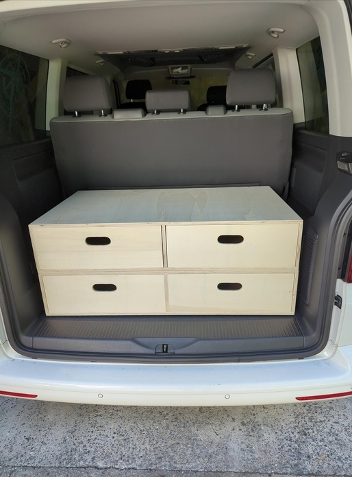 Caissons de rangement pour van