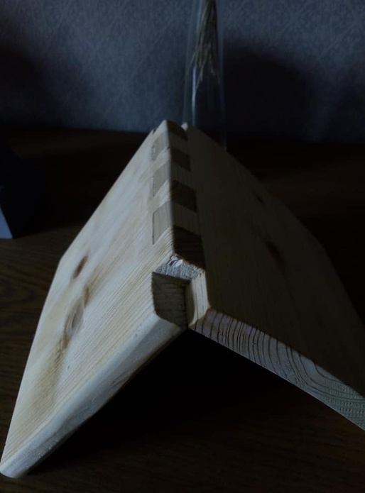 1er assemblage à queue d'aronde