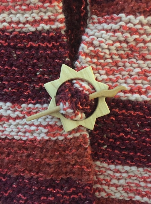 Une broche pour un châle