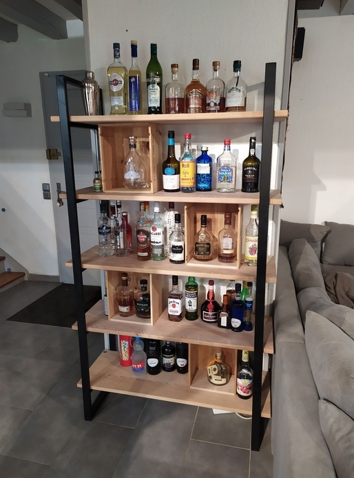 Etagères bois et métal pour mes alcools