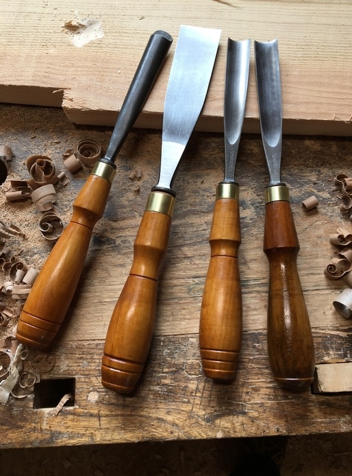 Des manches pour des gouges neuves