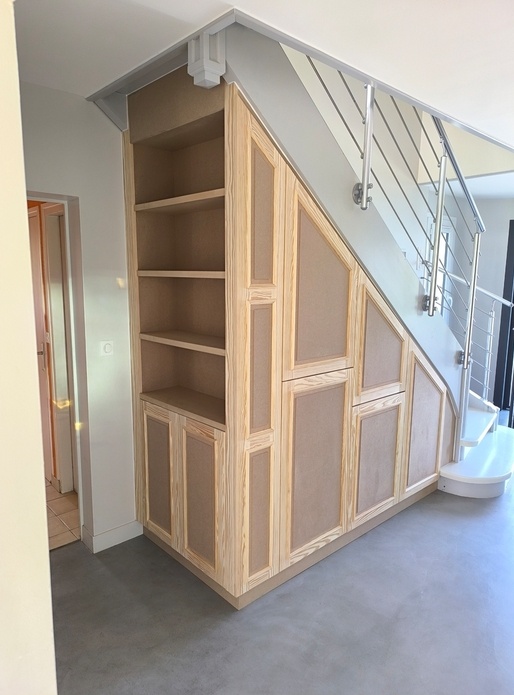 Aménagement sous escalier