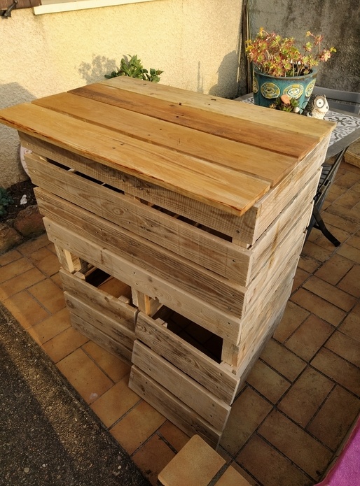 Composteur en bois de palette