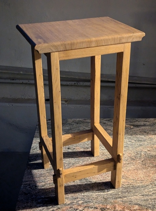Tabouret de débutant (figure imposée)