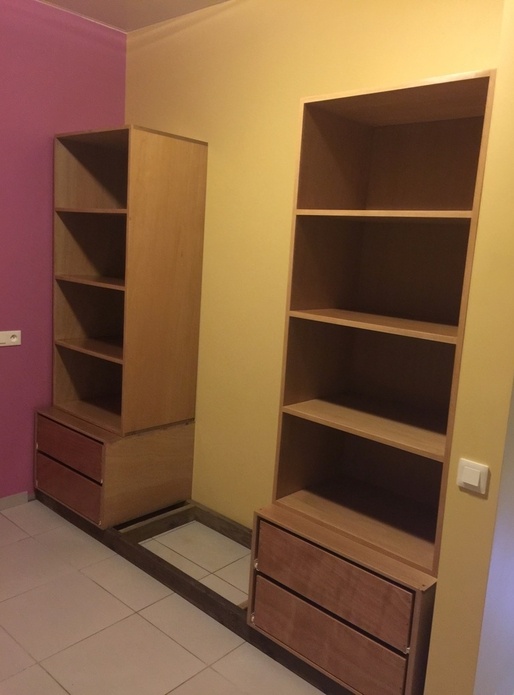 Un dressing en MDF plaqué Kaori, les chants en Salu-salu