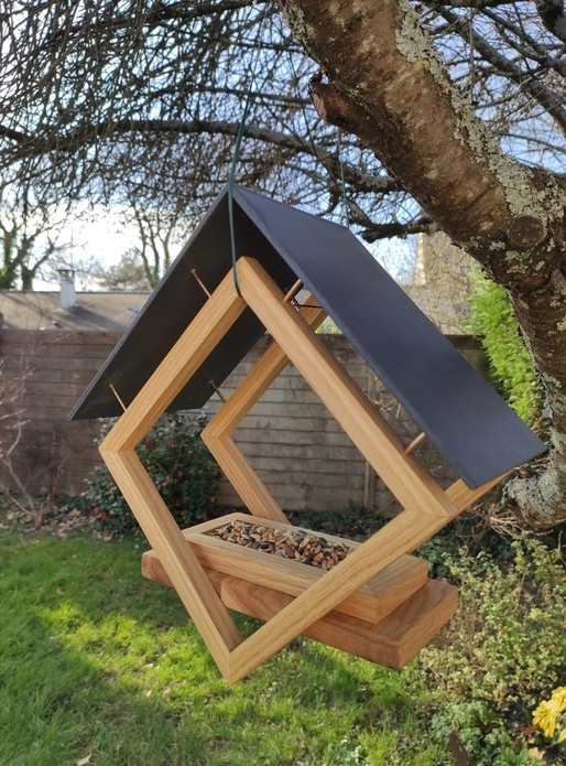 Mangeoire à oiseaux design