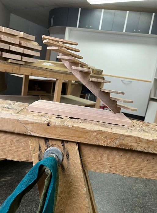 Maquette escalier courbe à limon central