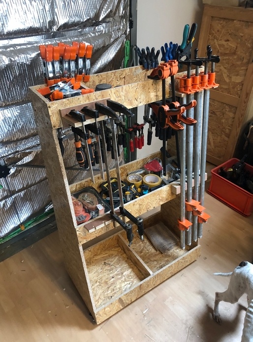 Servante à serres-joints