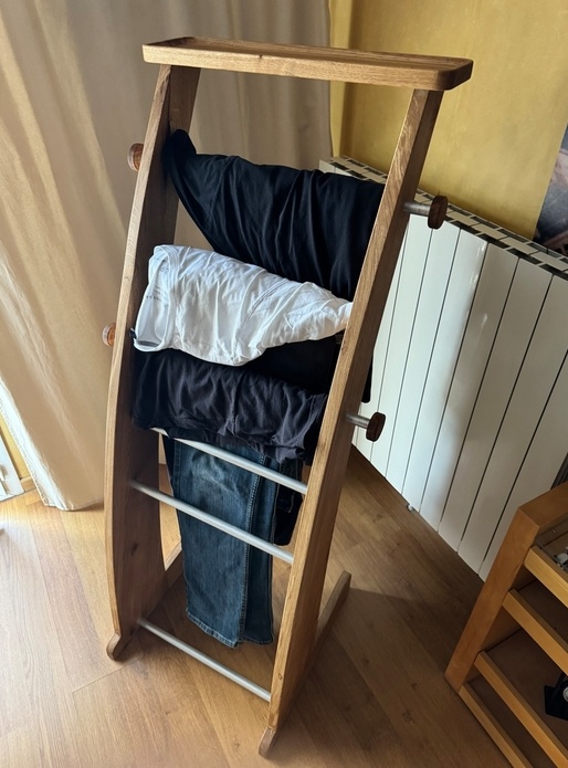 Portant à vêtements en chêne et alu ( Valet de chambre )