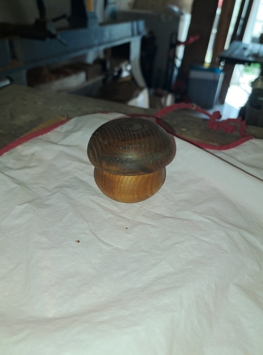 Tournage: petite boite champimignon