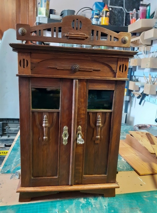 Garde robe de poupée