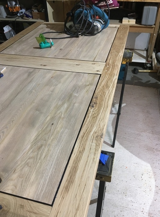 Table en chêne et frêne