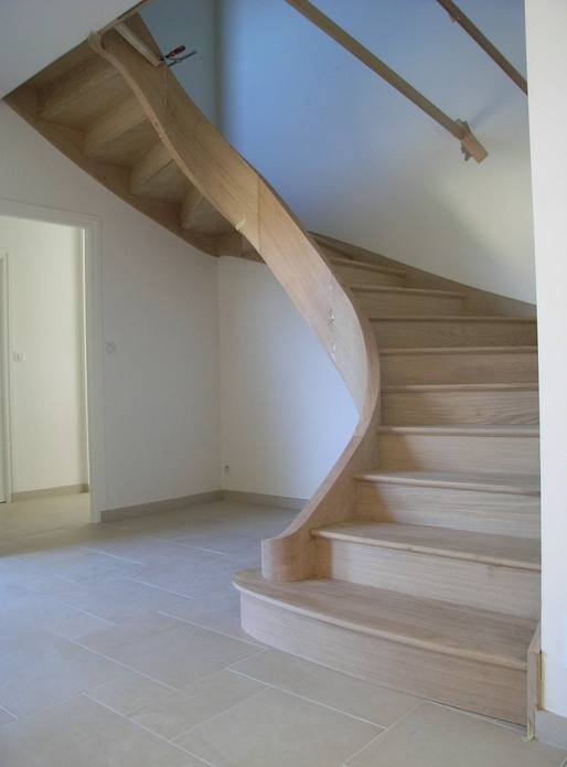 Escalier courbe à la française depart en volute
